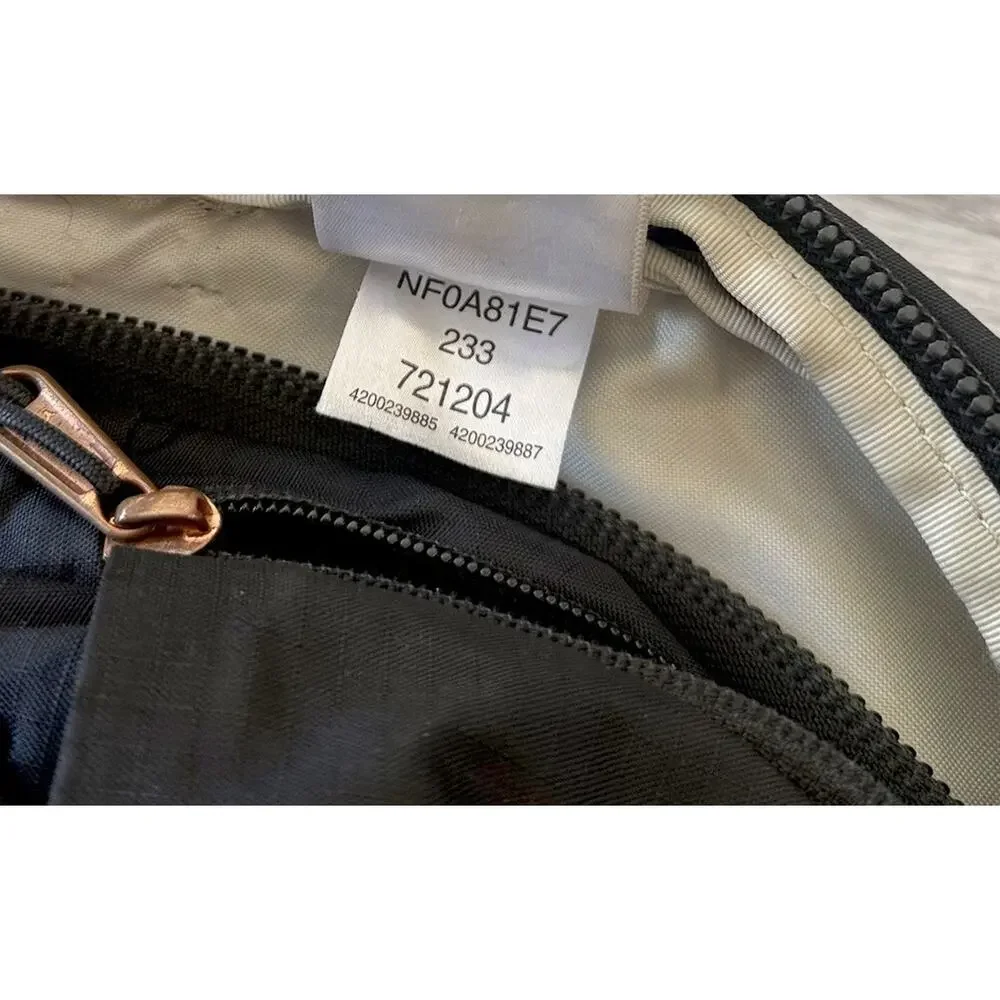 The North Face Borealis Luxe Backpack with metallic accents - Picture 6 of 7